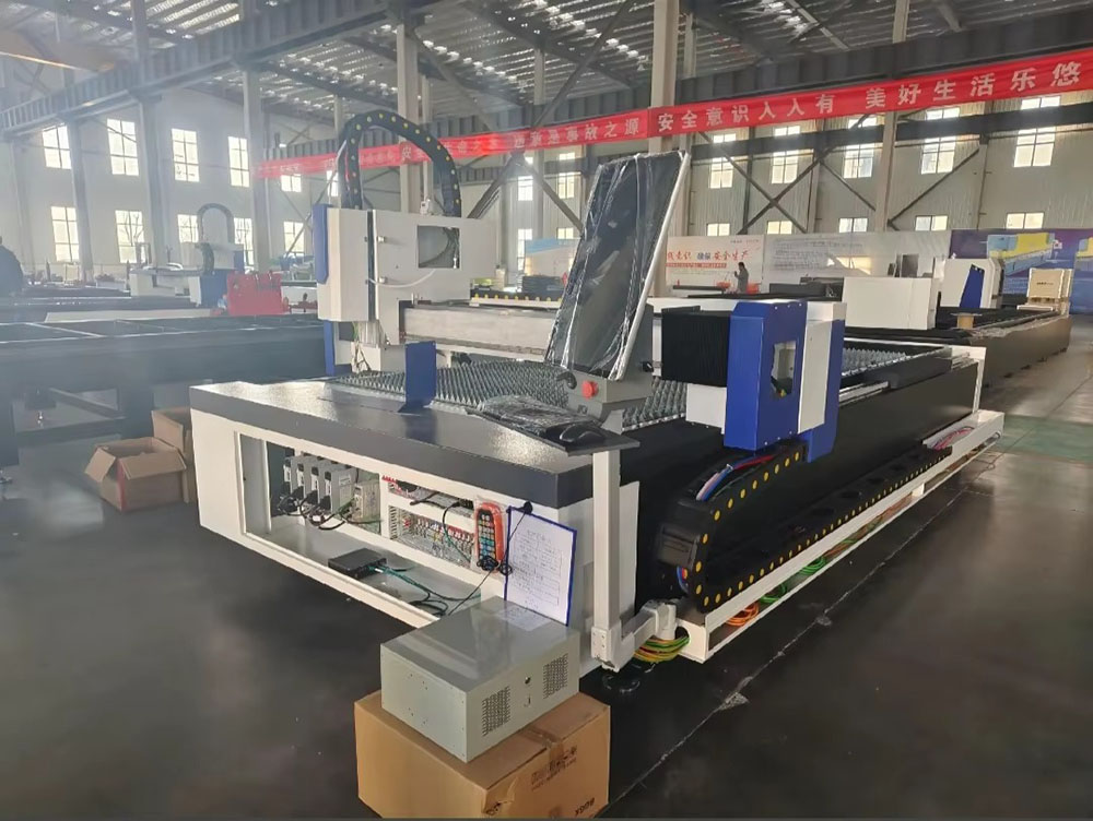 Industrial 3000W CNC Fiber Las - đánh giá và giá Industrial Fiber Laser Cutting Machine