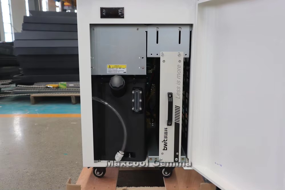 Economic 6kw CNC 1530 Fiber La - đánh giá và giá Industrial Fiber Laser Cutting Machine