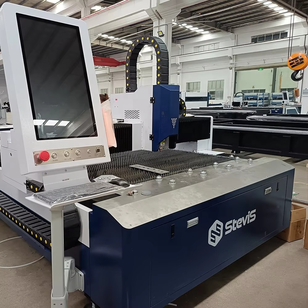 Economic 6kw CNC 1530 Fiber La - đánh giá và giá Industrial Fiber Laser Cutting Machine